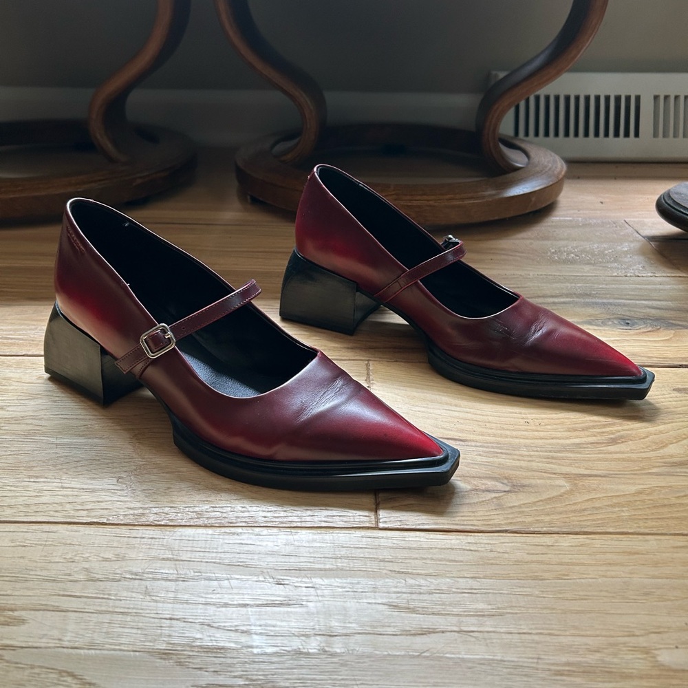 Vagabond Vivian Heels
